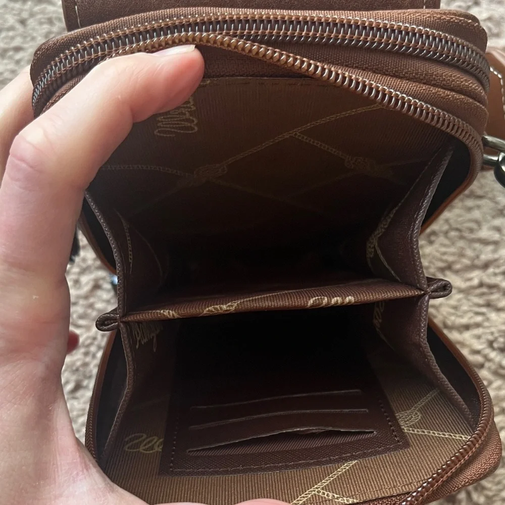 Wrangler Vegan Leather Crossbody Cell Phone Purse - Picture 8 of 8